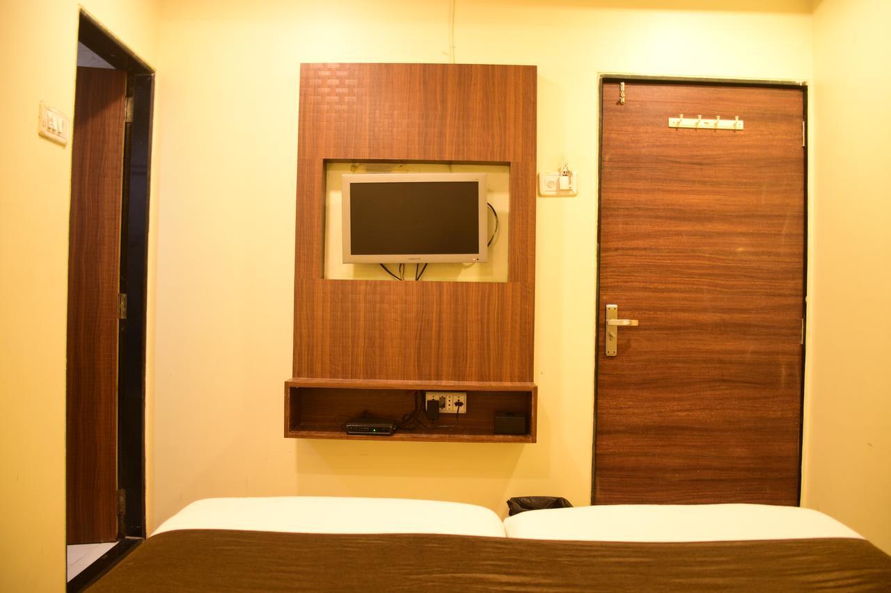 Hotel K.C Residency Mumbai Ngoại thất bức ảnh